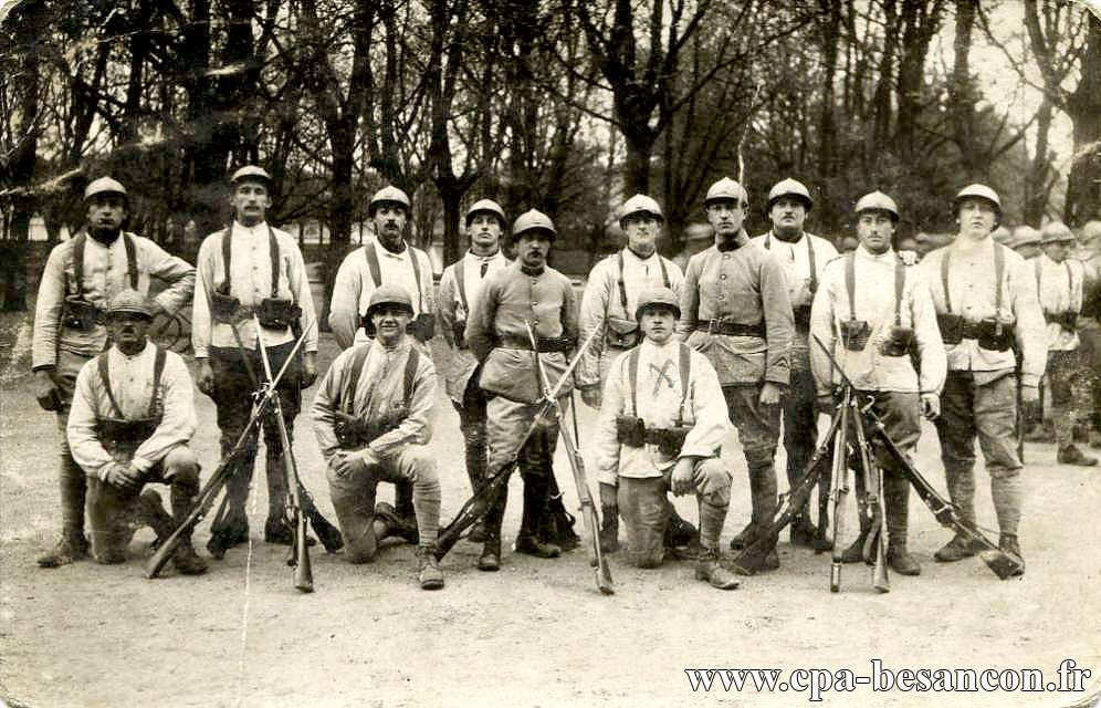 BESANÇON - Régiment à Chamars